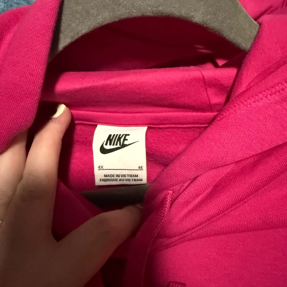 Nike Women's Vibrant Pink Hoodie - Picture 2 of 6